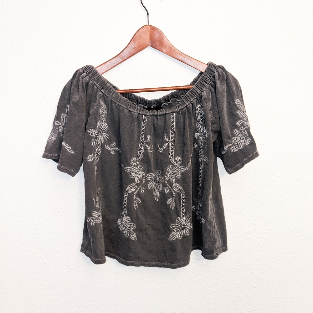 Lucky Brand off the shoulder embroidered b…